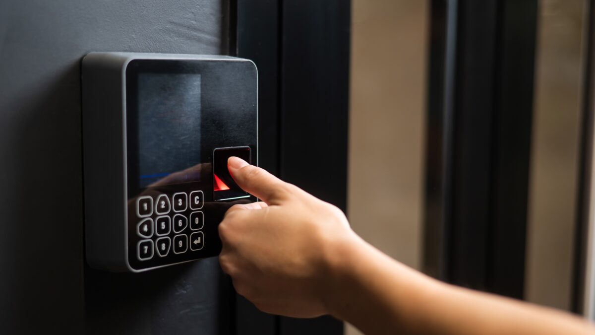Biometric Access Control: Why Smart Credentials and Fingerprint Systems ...